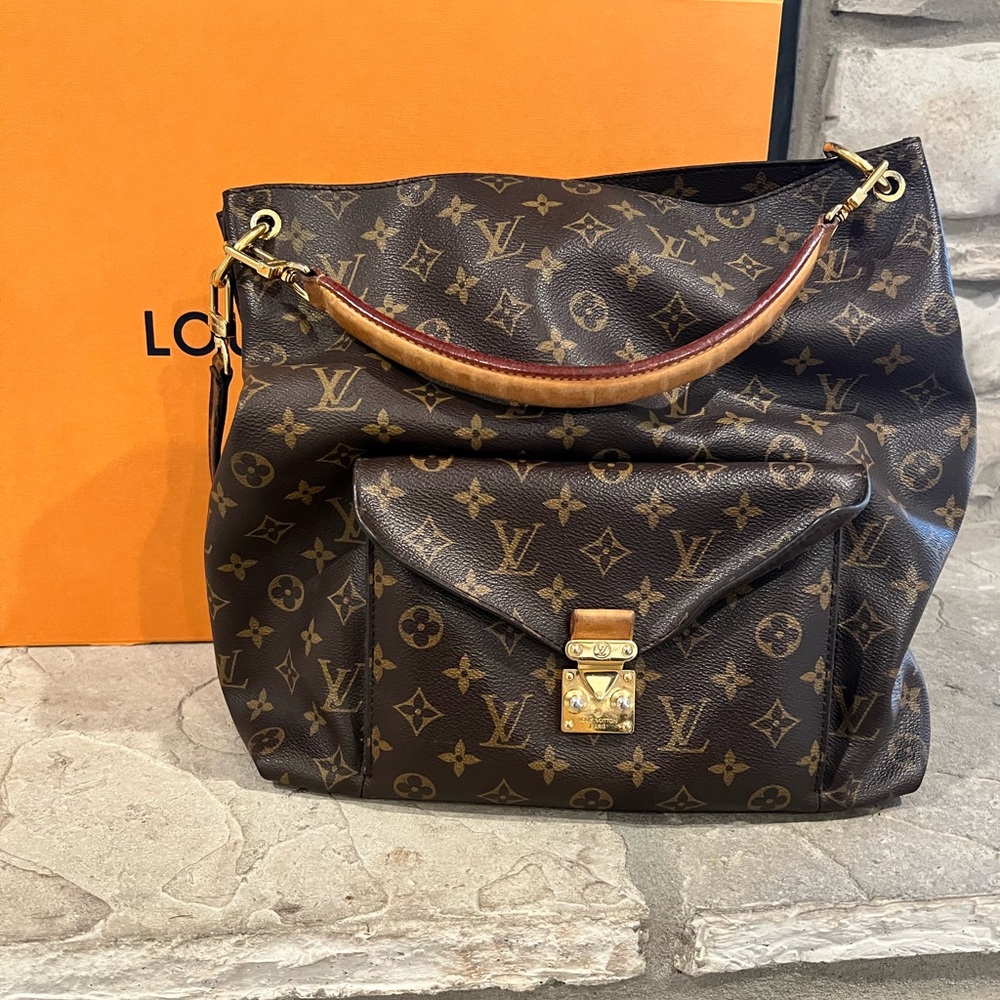 Louis Vuitton Brown Monogram Women's Bag